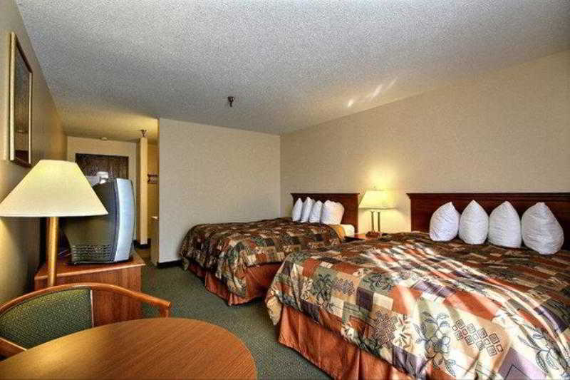 Days Inn & Suites By Wyndham Mt Pleasant Mount Pleasant Room photo